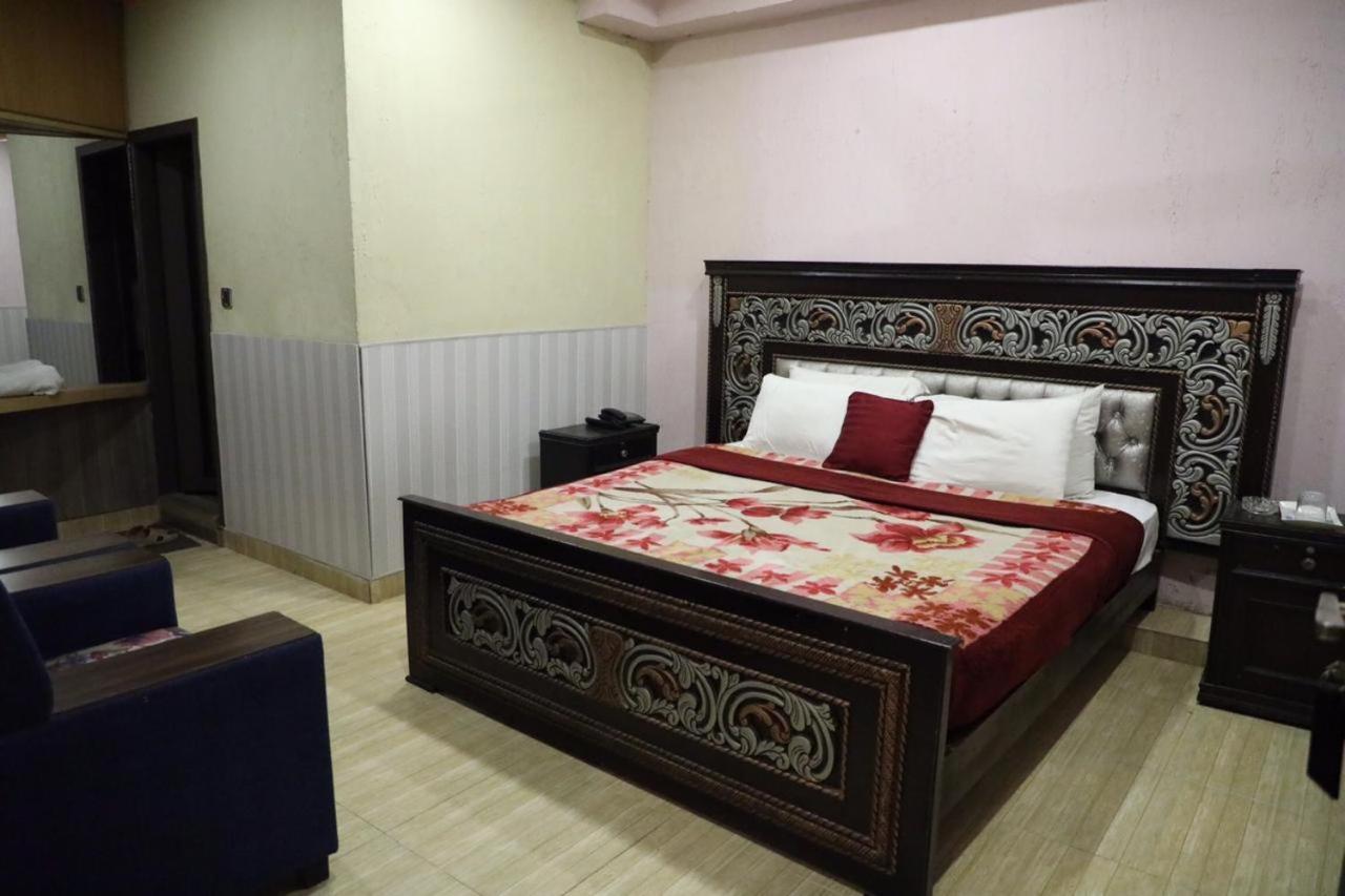 Manama Hotel Ijp Ραβαλπίντι Εξωτερικό φωτογραφία
