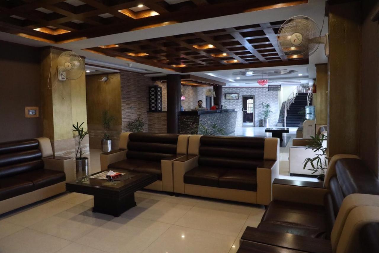 Manama Hotel Ijp Ραβαλπίντι Εξωτερικό φωτογραφία